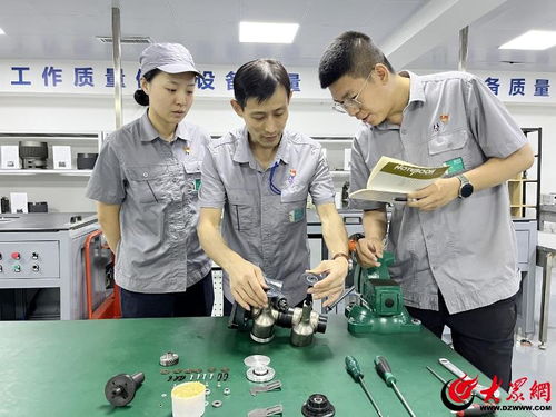 勞動(dòng)榜樣丨榮譽(yù)背后 青州卷煙廠(chǎng)卷包車(chē)間的技術(shù)創(chuàng)新之旅